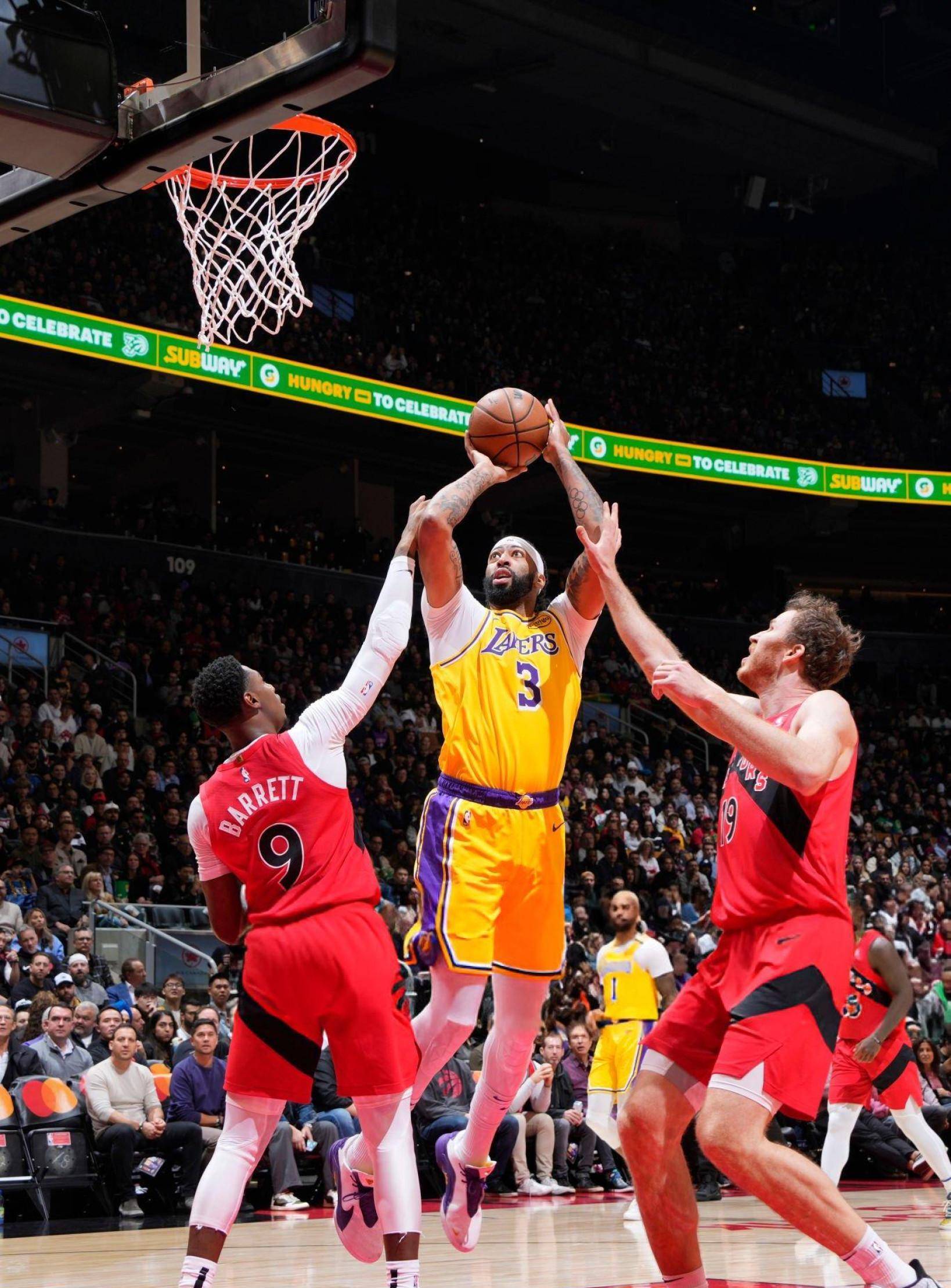 爱游戏登录入口-NBA总决赛今晚走向成谜,多伦多猛龙防线松动,质疑声仍在,训练强度明显提升的简单介绍
